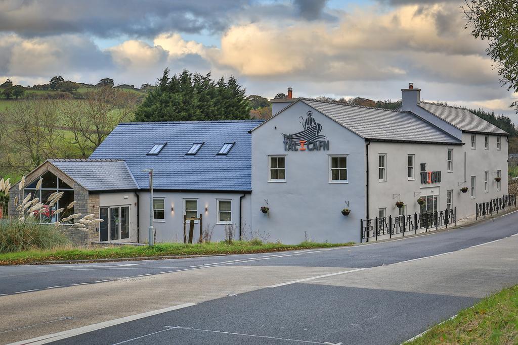 Tal Y Cafn Free House Tal-y-Cafn Exterior foto